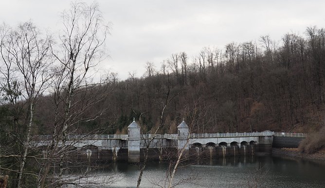 Talsperre Neustadt (Foto: J.Friedling) Talsperre Neustadt (Foto: J.Friedling)