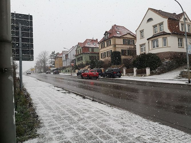 Auch in Sondershausen fielen heute dicke Flocken (Foto: T. Leipold) Auch in Sondershausen fielen heute dicke Flocken (Foto: T. Leipold)