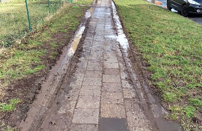 Spezialfahrspur des Winterdienstes (Foto: A.Adlerauge)