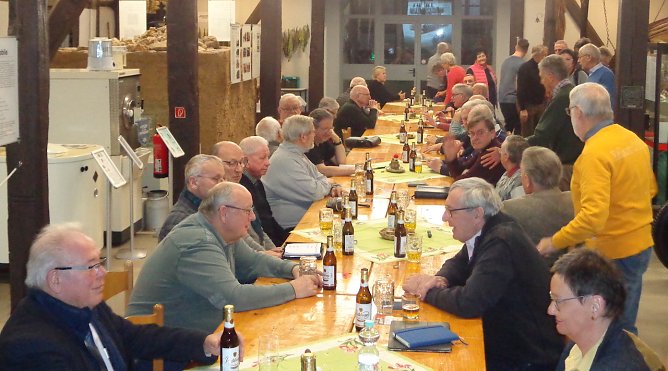 Eine frühere Jahreshauptversammlung im Geschichtsverein - Archivbild (Foto: HG Backhaus) Eine frühere Jahreshauptversammlung im Geschichtsverein - Archivbild (Foto: HG Backhaus)