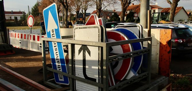 Baustellenbeschilderung, Symbolbild (Foto: agl)