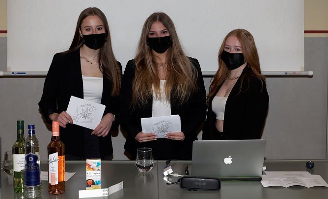 Eine Seminarfacharbeit besch&auml;ftigte sich mit dem Thema "Sucht" (Foto: H.Roeder)
