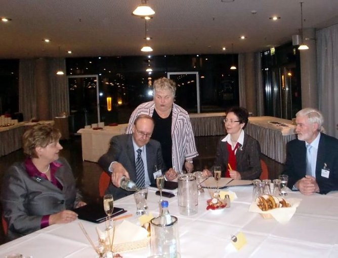 Im Thüringer Landtag (Foto: Klaus Henze) Im Thüringer Landtag (Foto: Klaus Henze)