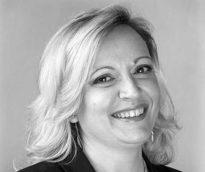 Rozalina Gencheva ist Pianistin und Chorleiterin in. Nordhausen (Foto: privat) Rozalina Gencheva ist Pianistin und Chorleiterin in. Nordhausen (Foto: privat)