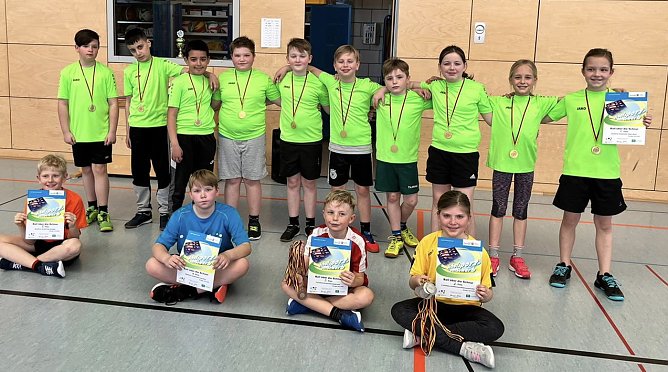 Die Goldmedaille im Kreisfinale ging an die Sportlerinnen und Sportler der Albert-Kuntz Schule (Foto: Frank Pfitzmann)