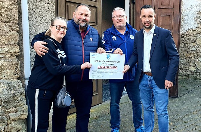 SSV Blau-Weiß Wollersleben unterstützt ukrainische Familien vor Ort (Foto: René Fullmann) SSV Blau-Weiß Wollersleben unterstützt ukrainische Familien vor Ort (Foto: René Fullmann)