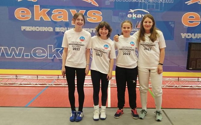  Tabea Wetzel (2.v.r.) im Team Th&uuml;ringen (Foto: S.Nikoleizig)