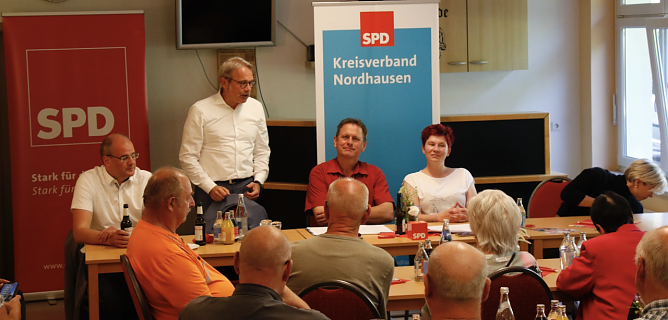 Im Begegnungszentrum in Wülfingerode gab sich die SPD gestern Abend kämpferisch (Foto: agl) Im Begegnungszentrum in Wülfingerode gab sich die SPD gestern Abend kämpferisch (Foto: agl)