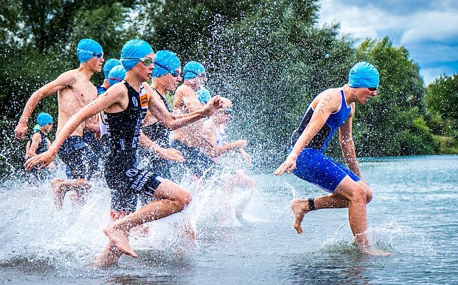 Beim Nordhaeuser Triathlon ist für alle Altersgruppen die richtige Distanz dabei (Foto: C.Keil) Beim Nordhaeuser Triathlon ist für alle Altersgruppen die richtige Distanz dabei (Foto: C.Keil)