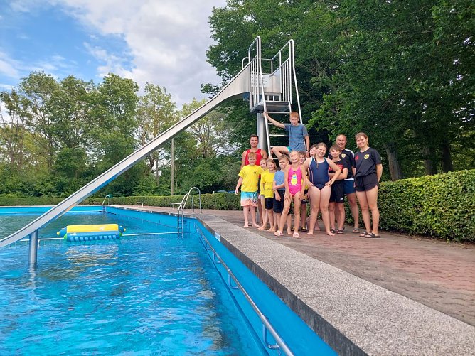 Saisonabschluss f&uuml;r den Nachwuchs des LV Altstadt 98 (Foto: LV Altstadt 98)