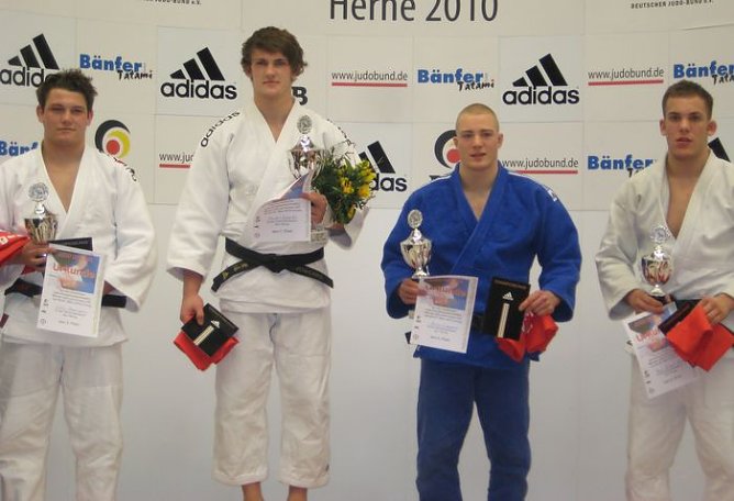 Auf dem Treppchen (Foto: privat) Auf dem Treppchen (Foto: privat)