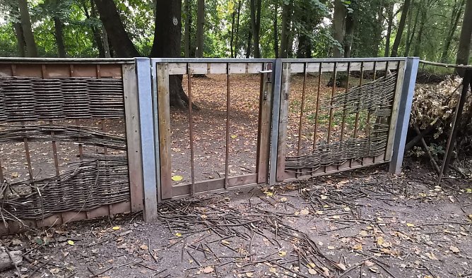 Zerst&ouml;rung am Hundepark in Nordhausen Ost (Foto: privat)