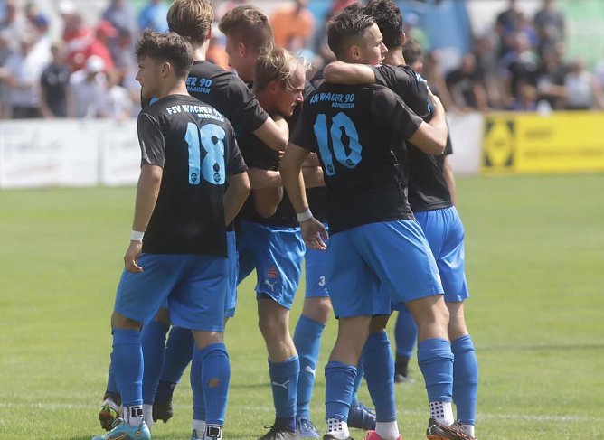 Grund zu jubeln gab es für die Wackerspieler heute reichlich. (Foto: FSV Wacker 90) Grund zu jubeln gab es für die Wackerspieler heute reichlich. (Foto: FSV Wacker 90)