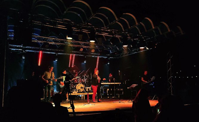 Die Gruppe BARTLOS gestern Abend im F&ouml;rstemannpark (Foto: P.Blei)