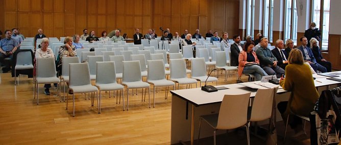 Das Interesse am "Bürgergespräch" zur Energiefrage hielt sich gestern Abend in Grenzen (Foto: agl) Das Interesse am "Bürgergespräch" zur Energiefrage hielt sich gestern Abend in Grenzen (Foto: agl)