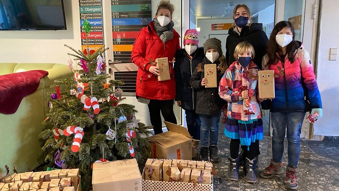 Geschenke f&uuml;rs Seniorenheim  (Foto: Melissa Boss/ Melanie Pischel)