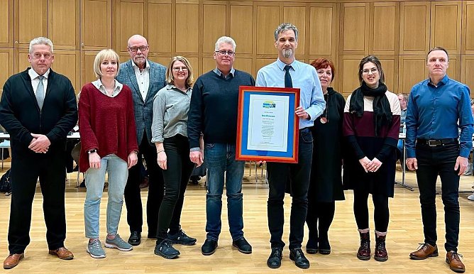 Urkunden-Überreichung Fairtrade-Stadt (Foto: © Stadtverwaltung Nordhausen) Urkunden-Überreichung Fairtrade-Stadt (Foto: © Stadtverwaltung Nordhausen)