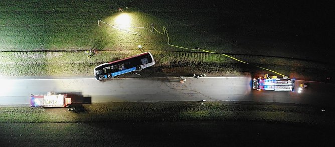 Verunfallter Elektro-Bus (Foto: S. Dietzel)