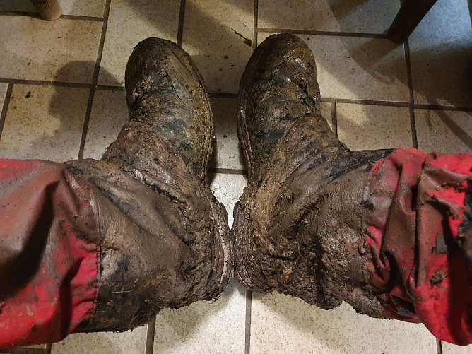 Gut besudelt nach 100 Kilometern (Foto: Bodo Schwarzberg)