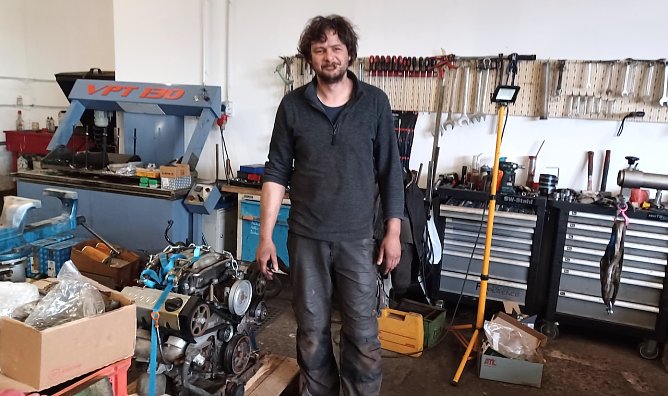 Ronny Mauß in seiner Werkstatt (Foto: H.Rein) Ronny Mauß in seiner Werkstatt (Foto: H.Rein)