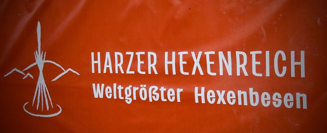 Vom Harzer Hexenreich ist noch nicht viel zu sehen, doch das soll sich bald &auml;ndern denn gestern wurde der Grundstein f&uuml;r das Gro&szlig;projekt gelegt (Foto: agl)