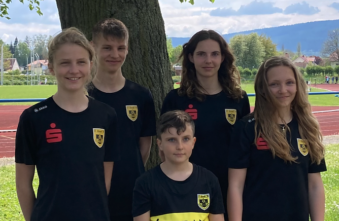 LV Altstadt Sportler in Ohrdruf (Foto: LV Altstadt '98) LV Altstadt Sportler in Ohrdruf (Foto: LV Altstadt '98)