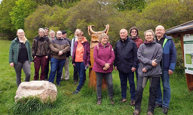 Exkursionsteilnehmer (Foto: Landschaftspflegeverband) Exkursionsteilnehmer (Foto: Landschaftspflegeverband)