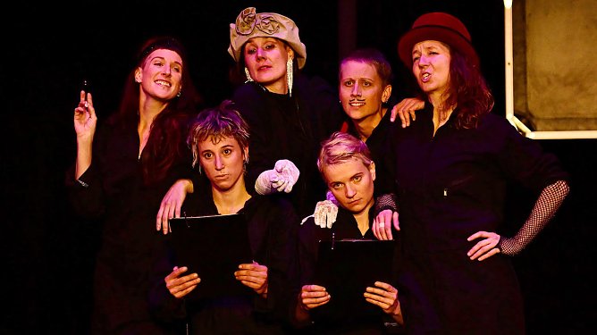 BÄM (Foto: Agentur) BÄM (Foto: Agentur)