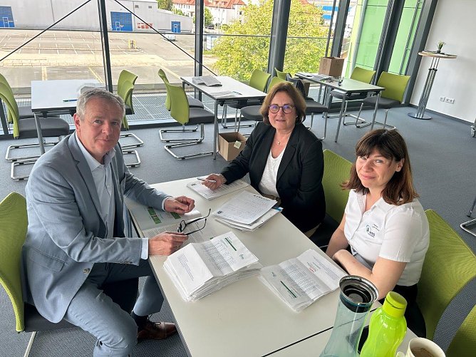 Auszählung der Briefwahl bei der WBG Südharz (Foto: WBG Südharz) Auszählung der Briefwahl bei der WBG Südharz (Foto: WBG Südharz)