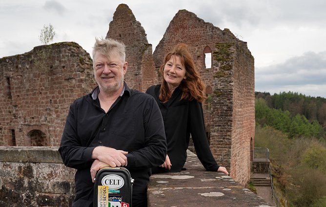 Pady kommt mit Almut Ritter nach Kirchheilingen (Foto: Agentur) Pady kommt mit Almut Ritter nach Kirchheilingen (Foto: Agentur)