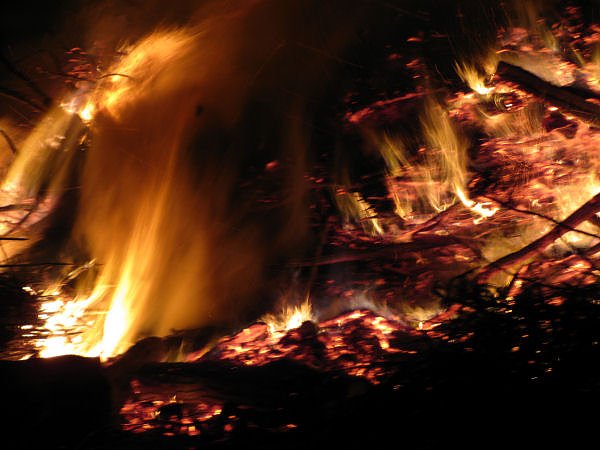 osterfeuer (Foto: blei)