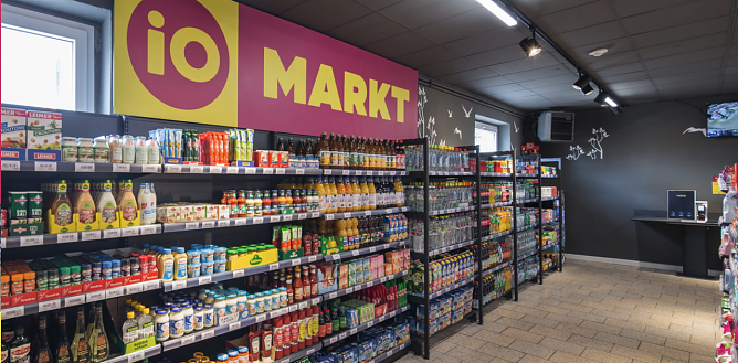 Volle Regale und immer zug&auml;nglich, auch an Sonn- und Feiertagen - der IO Markt in G&ouml;rsbach (Foto: Marko Rossmann)
