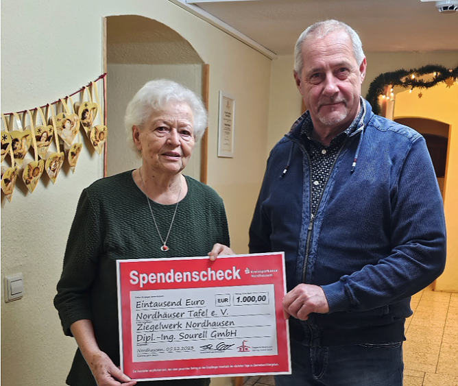 Tafel-Chefin Helga Rathnau und Gesch&auml;ftsf&uuml;hrer Thomas Sourell (Foto: Marzena Kurtz)