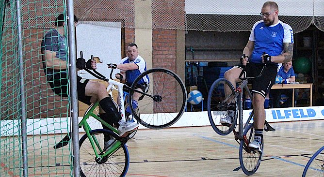 Ölfelds 1. Mannschaft war erfolgreich (Foto: U.Tittel) Ölfelds 1. Mannschaft war erfolgreich (Foto: U.Tittel)