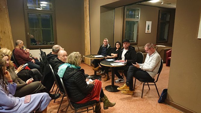 Die Gesch&auml;fts- und Vereinsleitung des Kreisjugendrings lud die Vereine gestern ins Clubhaus um &uuml;ber die Zukunft zu sprechen (Foto: agl)