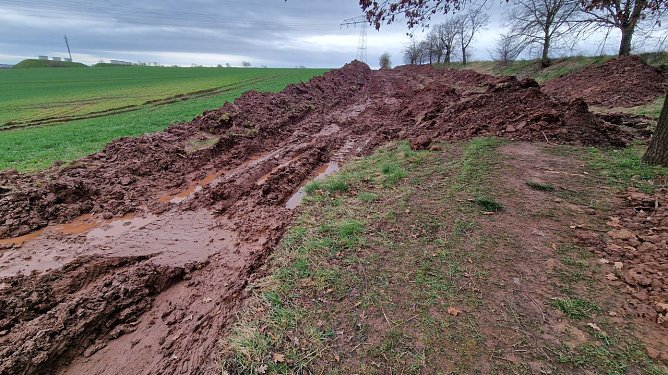 Kaum zu &uuml;berwinden - Trassenf&uuml;hrung (Foto: nnz)