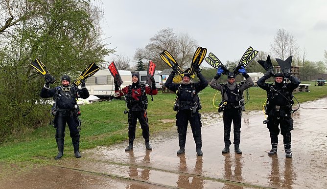 Taucher des TSC Neptun Nordhausen am Ostermontag  (Foto: Martin Klaproth)