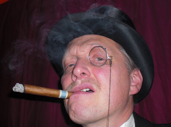 Thomas Ender (Foto: Thomas Ender von der Kammeroper Dresden) Thomas Ender (Foto: Thomas Ender von der Kammeroper Dresden)