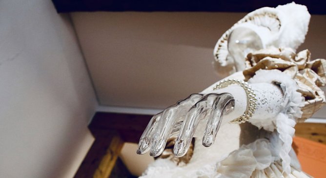 Die neue Dauerausstellung im Heringer Schloss widmet sich der Gr&auml;fin Clara und ihrer Zeit (Foto: agl)