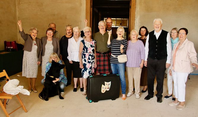 Die Silberdisteln zeigen ihr neues Werk morgen im Ratssaal (Foto: agl) Die Silberdisteln zeigen ihr neues Werk morgen im Ratssaal (Foto: agl)