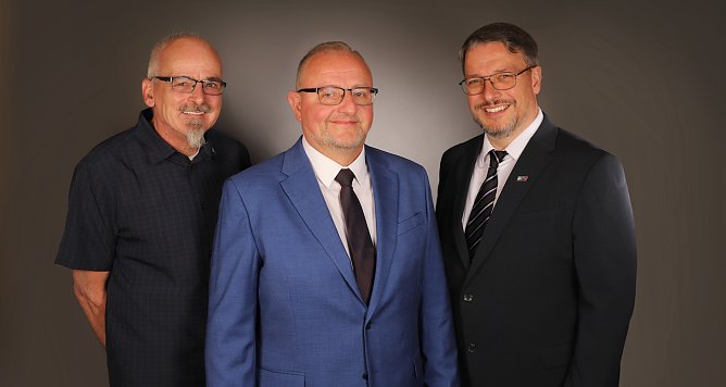 Die neue AfD-Fraktion im Ellricher Stadtrat (Foto: AfD)
