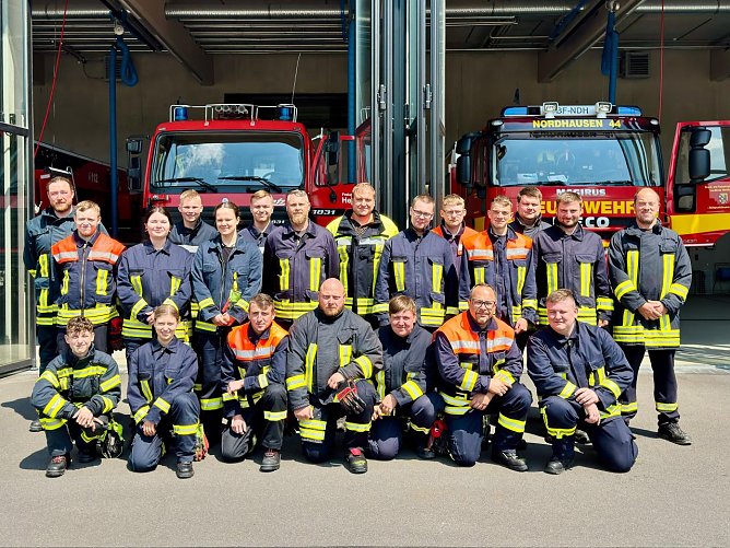 Die Kameraden haben ihre Prüfungen erfolgreich bestanden (Foto: Stadt Nordhausen) Die Kameraden haben ihre Prüfungen erfolgreich bestanden (Foto: Stadt Nordhausen)