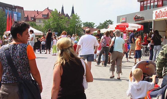 Kinder statt Autos (Foto: nnz) Kinder statt Autos (Foto: nnz)