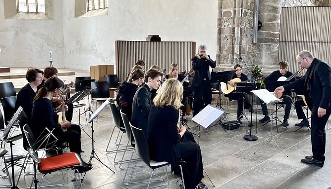 Zupfkonzert in Ellrich (Foto: Pientka) Zupfkonzert in Ellrich (Foto: Pientka)