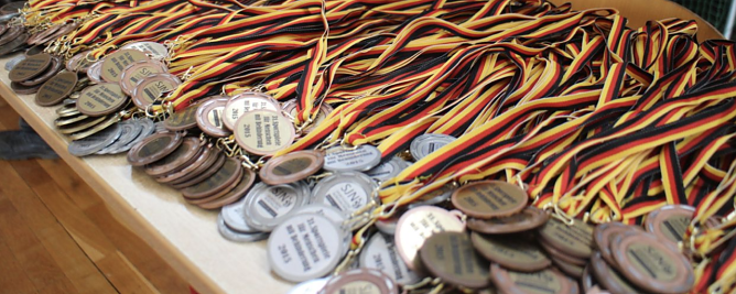 Wer Sport macht, der hat schon gewonnen - auch zur Neuauflage des Lebenshilfe Sportfestes an der Lessing-Schule wird es, wie hier anno 2015, wieder jede Menge Medaillen geben (Foto: nnz-Archiv)