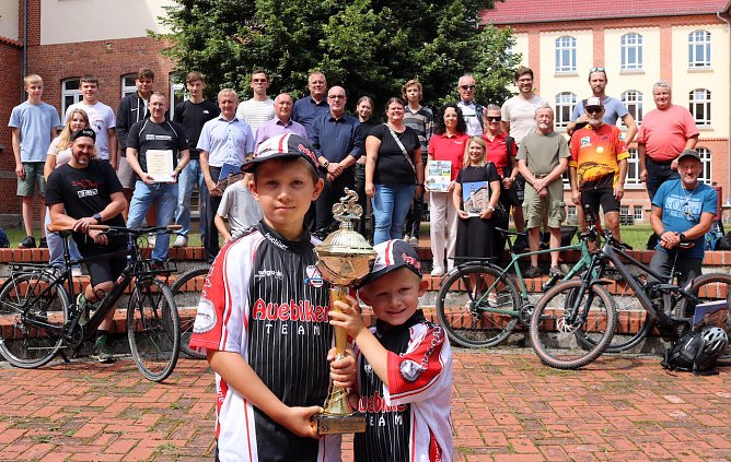 Die besten beim Stadtradeln 22024 (Foto: J.Piper) Die besten beim Stadtradeln 22024 (Foto: J.Piper)