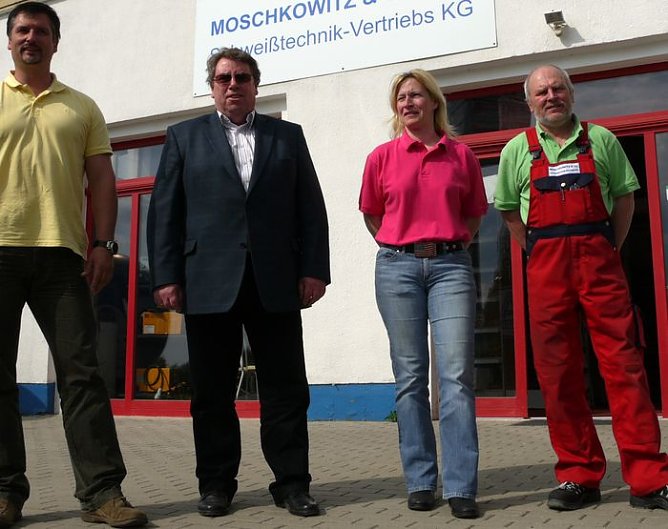 Neues Team (Foto: Neu) Neues Team (Foto: Neu)