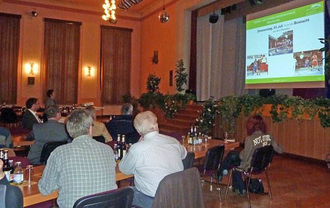 Vorgestellt (Foto: E. Kagelmacher) Vorgestellt (Foto: E. Kagelmacher)