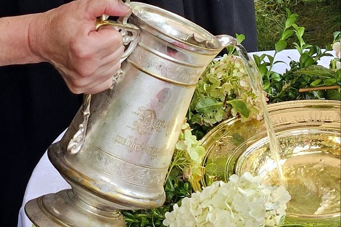 Taufe in Bielen am Sonntag (Foto: R.Englert) Taufe in Bielen am Sonntag (Foto: R.Englert)