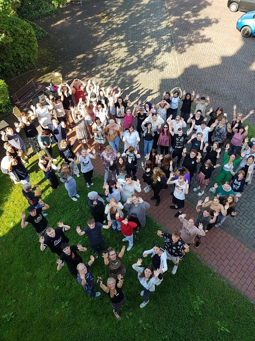 Neue Auszubildende am IWK (Foto: IWK) Neue Auszubildende am IWK (Foto: IWK)